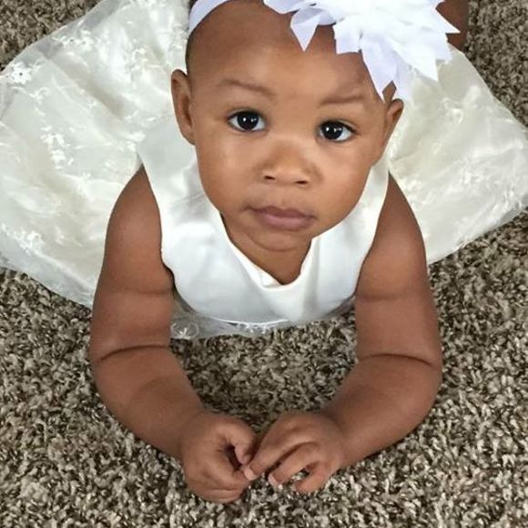 Meet your Posher, Symone - Picture 1 of 1